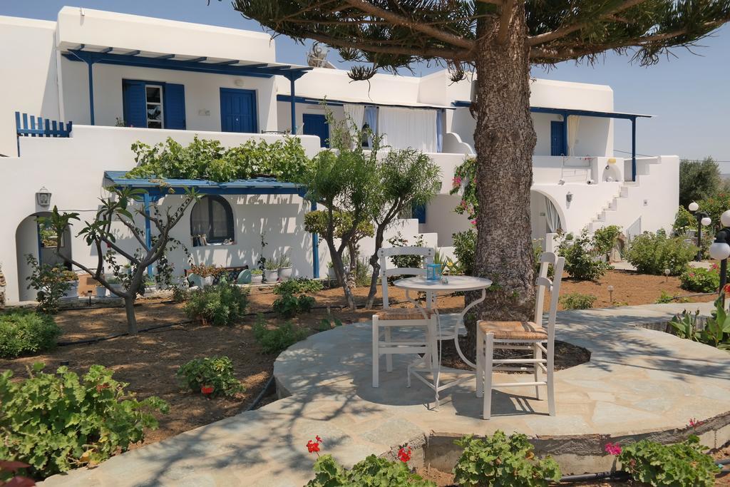 玛罗萨一室公寓酒店 Agia Anna  外观 照片
