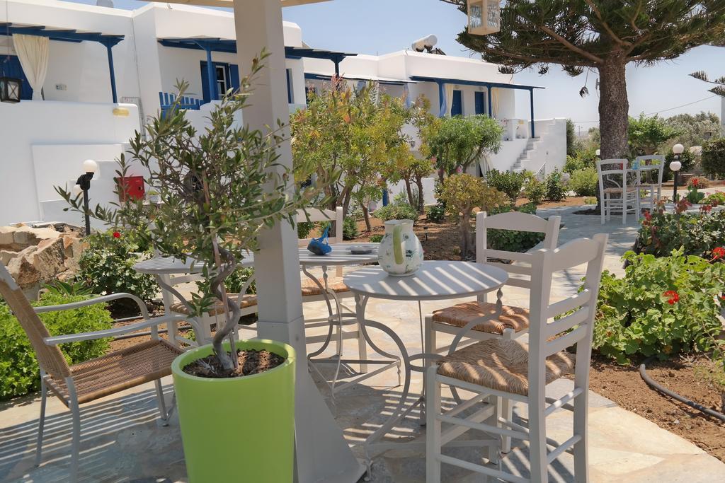 玛罗萨一室公寓酒店 Agia Anna  外观 照片